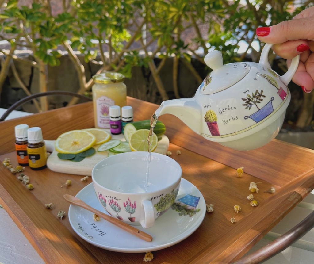 «Cómo Ingerir Aceites Esenciales: Consejos, Precauciones y Recetas para Incorporarlos en Tu&nbsp;Rutina»🌿🍵